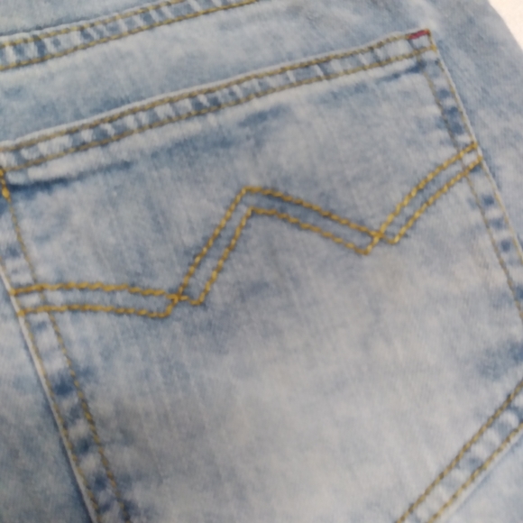 Formula Juniors Sz 42 Denim Blue Jean Shorts Med Wash Low Rise - Picture 5 of 8